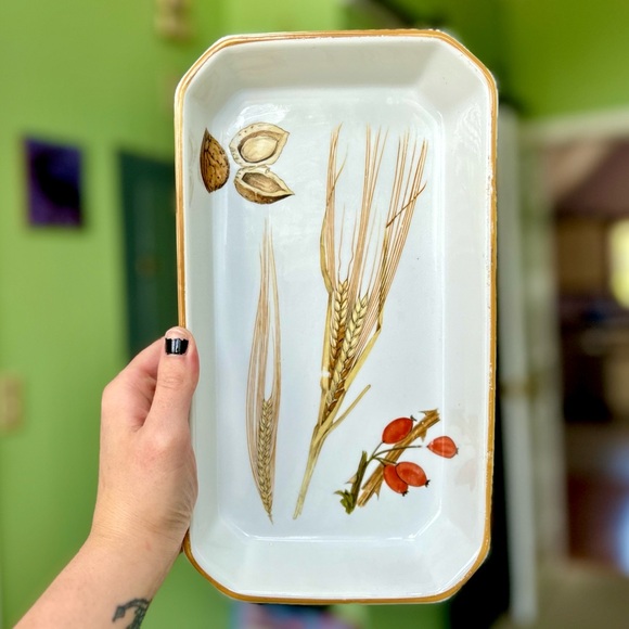Royal Worcester Other - VTG Royal Worcester Wheat Walnut Berries Rectangular Kitchen Serving Tray